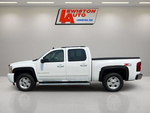 Used 2009 Chevrolet Silverado 1500 LTZ w/ Safety Package AWD/4WD image 10