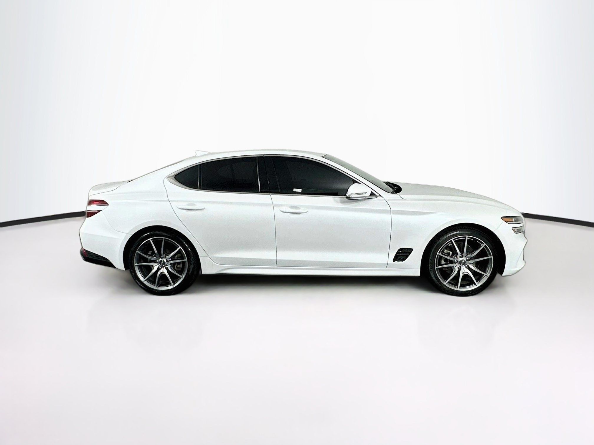 Used 2023 Genesis G70 2.0T AWD/4WD image 10