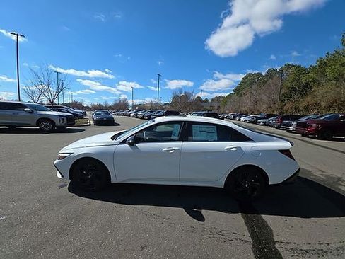 New 2026 Hyundai Elantra SEL Sport image 20