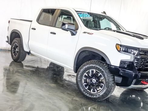 Certified 2022 Chevrolet Silverado 1500 ZR2 w/ Technology Package AWD/4WD image 5