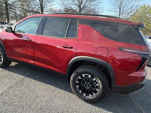 New 2026 Chevrolet Traverse Z71 w/ Enhanced Driving Package image 7