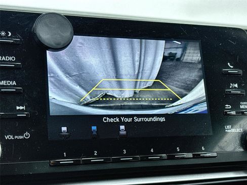 Used 2019 Honda Accord LX image 24