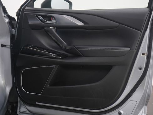 Used 2023 MAZDA CX-9 Grand Touring image 11