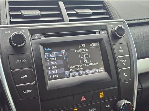 Used 2015 Toyota Camry SE image 23