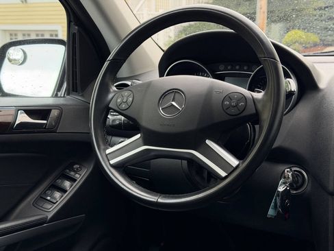 Used 2010 Mercedes-Benz ML 350 4MATIC image 21