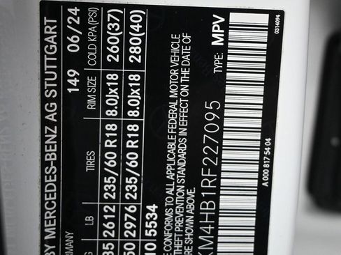 Used 2024 Mercedes-Benz GLC 300 4MATIC image 9