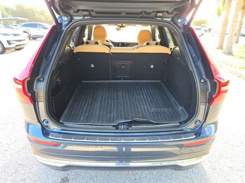 Used 2023 Volvo XC60 B6 Ultimate AWD/4WD image 9