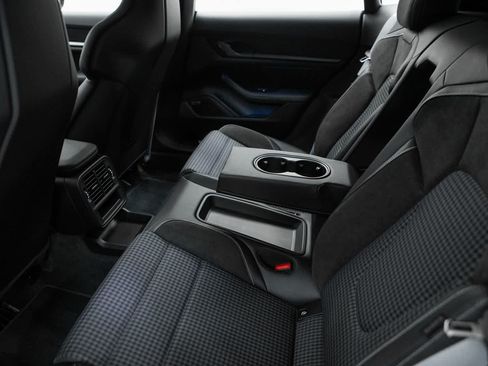 New 2026 Porsche Taycan 4S AWD/4WD image 36