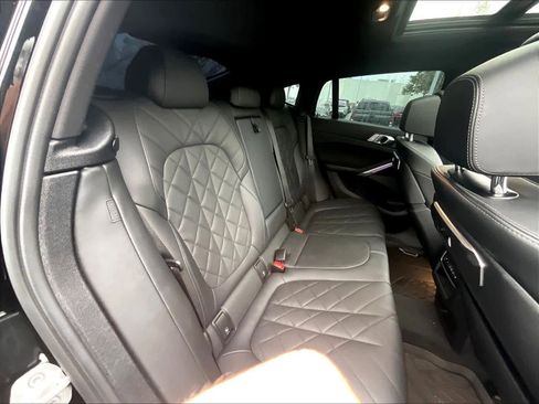 Used 2024 BMW X6 xDrive40i w/ Premium Package image 27