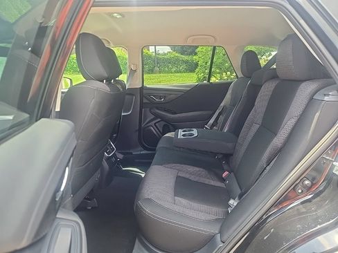 Used 2023 Subaru Outback Premium AWD/4WD image 9