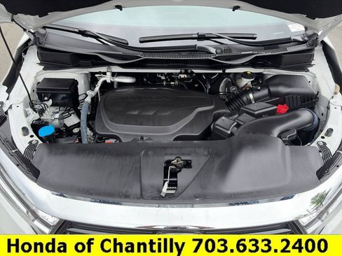 Certified 2024 Honda Odyssey Touring image 34