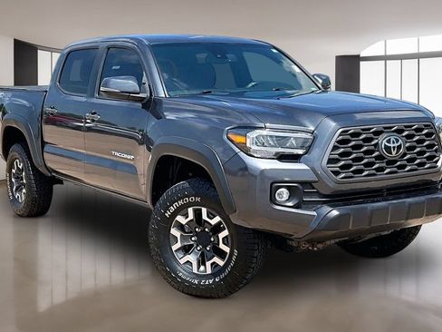Used 2020 Toyota Tacoma TRD Off-Road w/ Technology Package AWD/4WD image 10