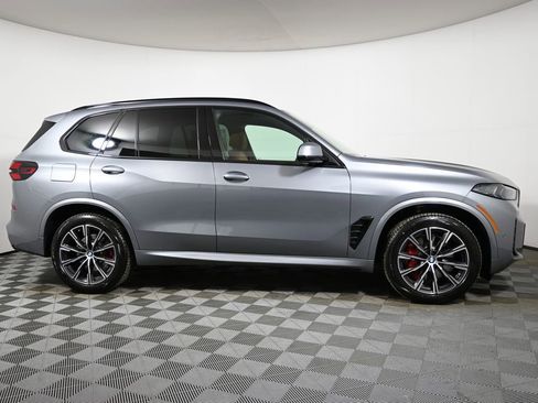 New 2026 BMW X5 xDrive40i w/ M Sport Package image 8