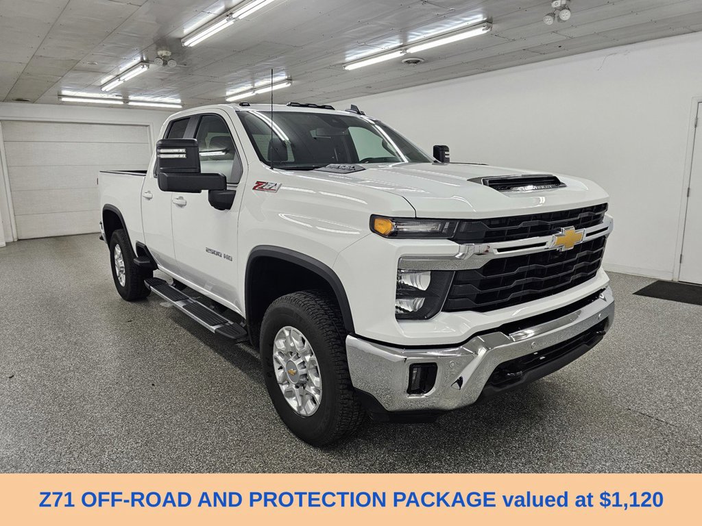 Used 2025 Chevrolet Silverado 2500 LT w/ All Star Edition AWD/4WD image 3