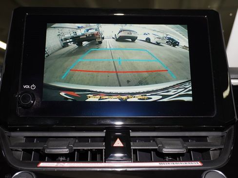 Certified 2025 Toyota Corolla LE image 11