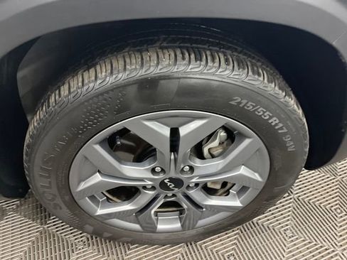 Certified 2024 Kia Seltos S image 32