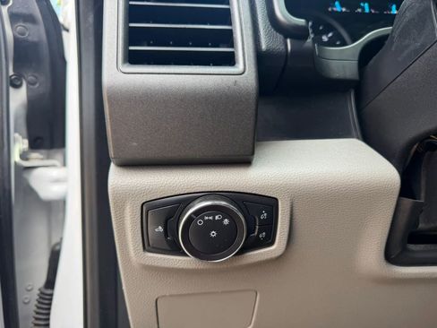 Used 2018 Ford F250 XL w/ Power Equipment Group AWD/4WD image 15