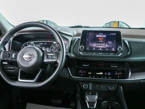 Used 2023 Nissan Rogue SV FWD image 17