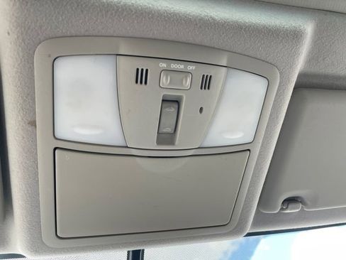 Used 2011 Nissan Rogue SV w/ SL Pkg image 20