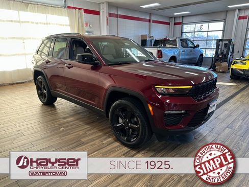 New 2025 Jeep Grand Cherokee Limited w/ Black Appearance Package image 6