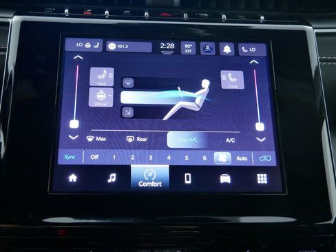 Used 2024 Jeep Grand Cherokee Laredo w/ Luxury Tech Group I image 43