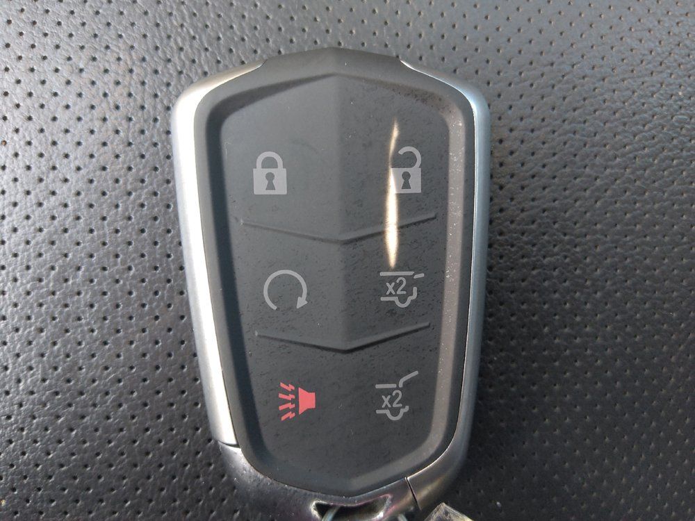 Used 2019 Cadillac Escalade Luxury RWD image 32