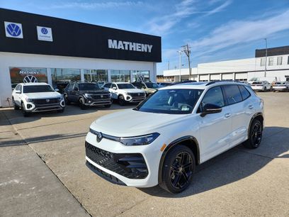 New 2026 Volkswagen Tiguan SE R-Line