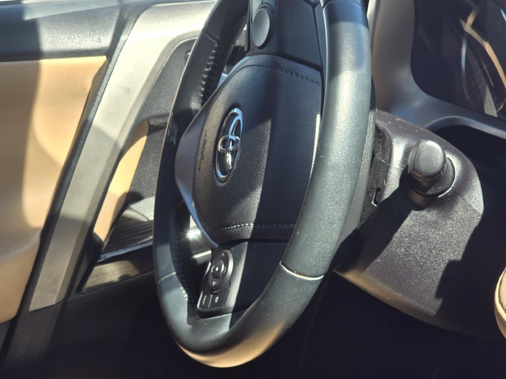 Certified 2016 Toyota RAV4 Limited FWD image 15