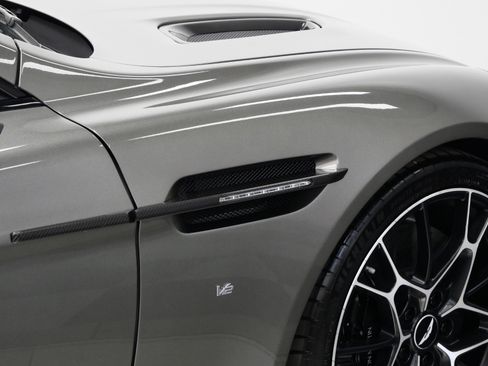 Used 2019 Aston Martin Rapide AMR image 38