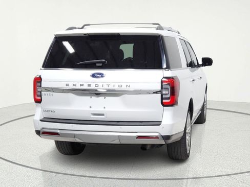 Used 2024 Ford Expedition Limited AWD/4WD image 8