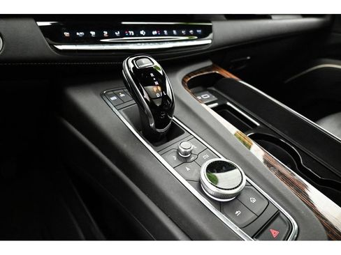 Certified 2024 Cadillac Escalade ESV Premium Luxury w/ LPO, Floor Liner Package AWD/4WD image 16