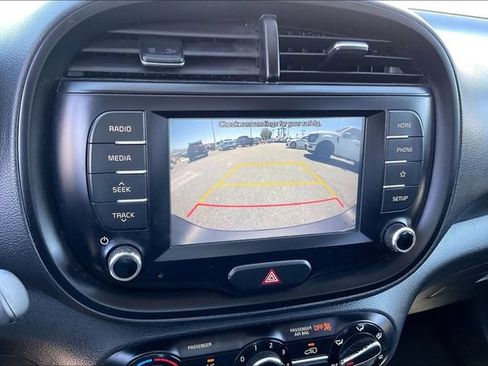 Used 2021 Kia Soul S FWD image 21