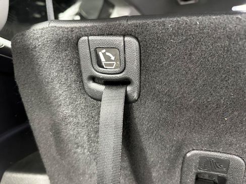 Used 2017 Honda Pilot Touring image 38