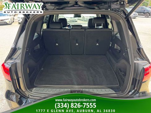 Used 2025 Mercedes-Benz GLB 250 image 25