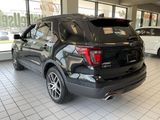 Used 2017 Ford Explorer Sport w/ Equipment Group 401A image 4