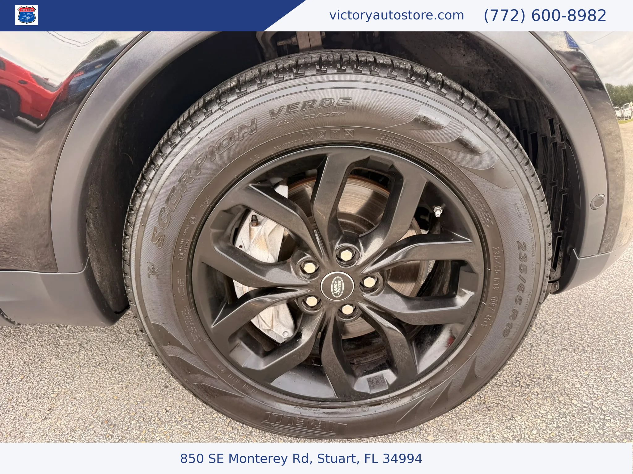 Used 2019 Land Rover Discovery SE AWD/4WD image 29