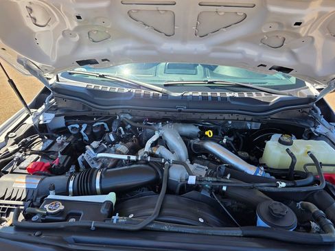 Used 2022 Ford F350 Lariat w/ Lariat Value Package AWD/4WD image 24