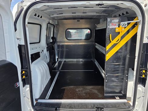 Used 2022 RAM ProMaster City Tradesman FWD image 12