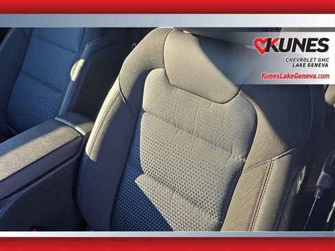 New 2026 Chevrolet Trax LT w/ Driver Confidence Package image 15