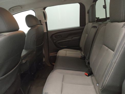 Used 2019 Nissan Titan S w/ S Utility Package RWD image 18