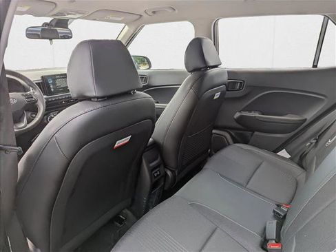 New 2025 Hyundai Venue Limited image 22