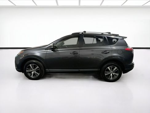 Used 2018 Toyota RAV4 XLE AWD/4WD image 22
