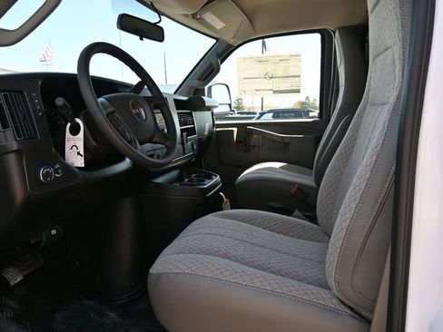 New 2026 GMC Savana 3500 Extended image 9