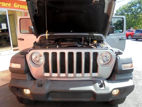 Used 2020 Jeep Wrangler Unlimited Sport image 34