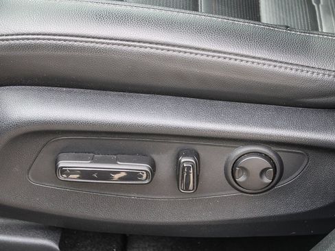 Used 2025 Honda CR-V EX-L image 23