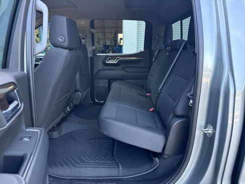 Used 2025 Chevrolet Silverado 1500 LT AWD/4WD image 25