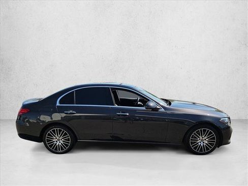 Used 2023 Mercedes-Benz C 300 Sedan image 4