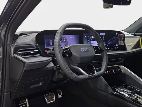 New 2026 Audi SQ5 Prestige image 15