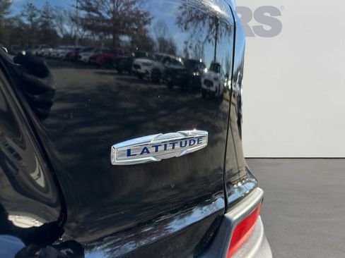 Used 2019 Jeep Cherokee Latitude Plus image 31