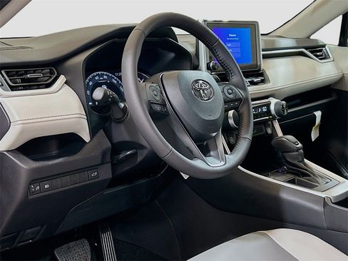 New 2025 Toyota RAV4 XLE Premium image 9